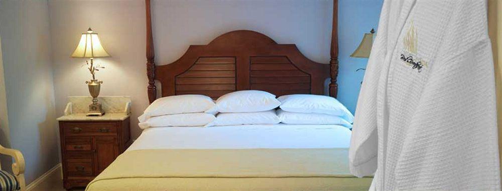 Beach Spa Bed & Breakfast Virginia Beach Bagian luar foto