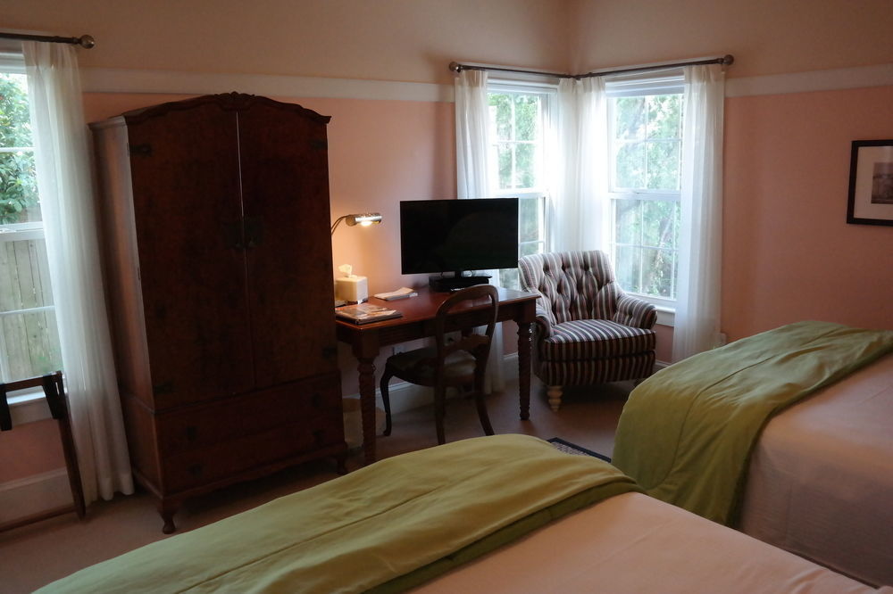 Beach Spa Bed & Breakfast Virginia Beach Bagian luar foto