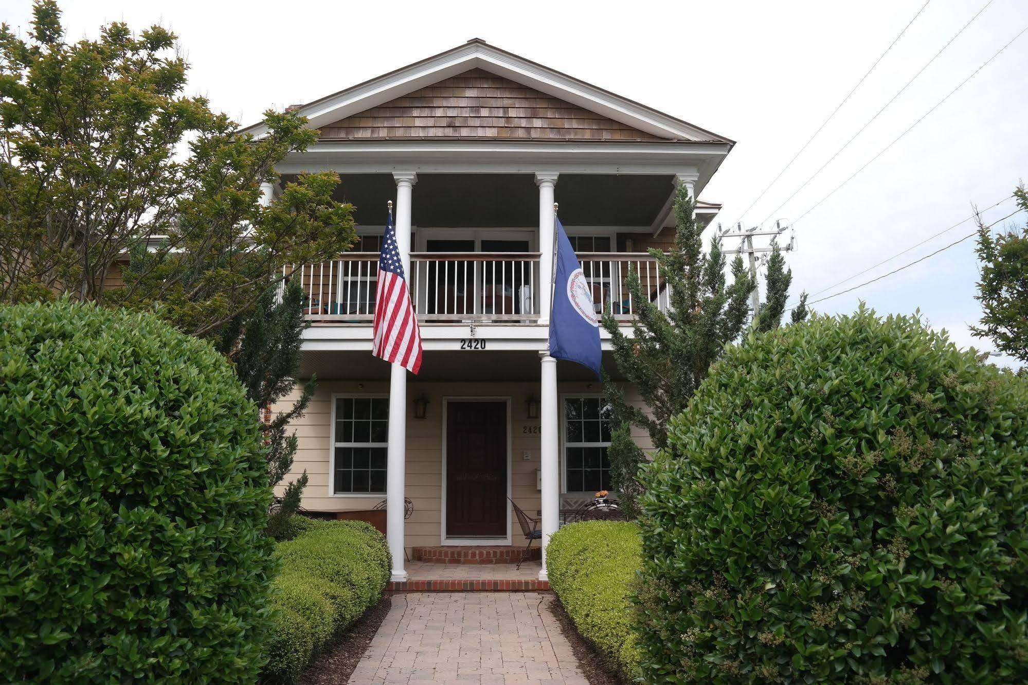 Beach Spa Bed & Breakfast Virginia Beach Bagian luar foto
