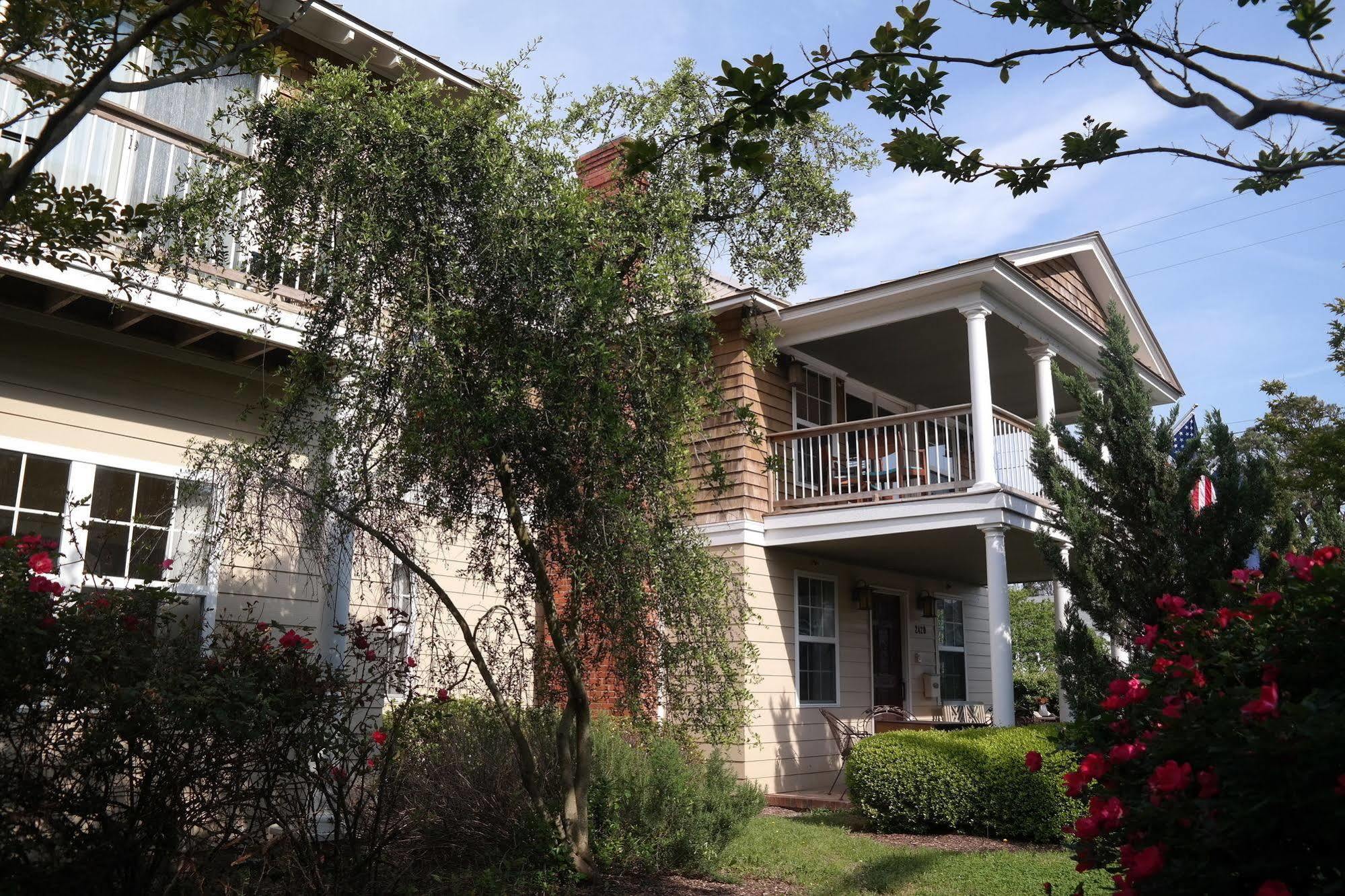 Beach Spa Bed & Breakfast Virginia Beach Bagian luar foto
