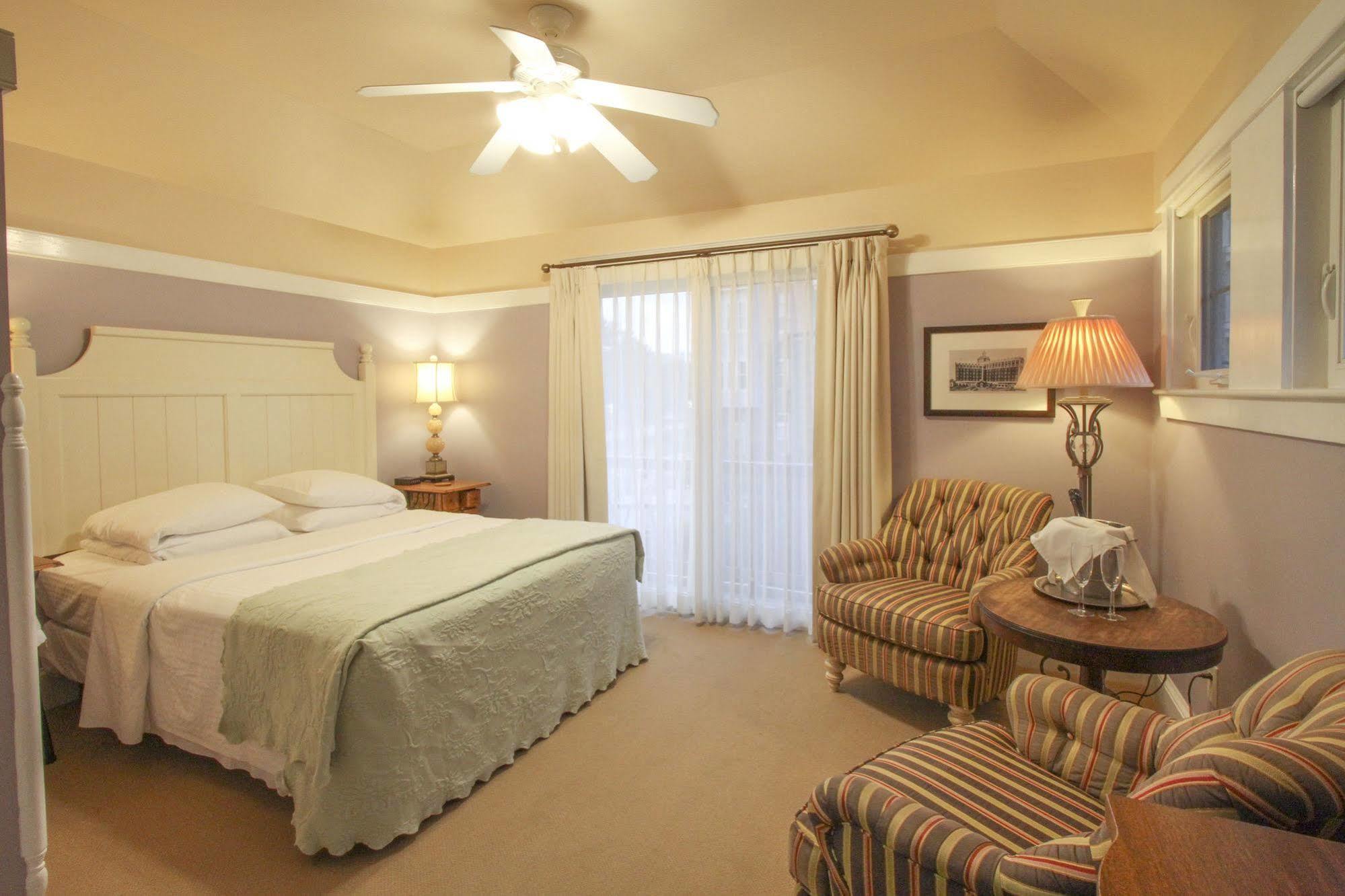 Beach Spa Bed & Breakfast Virginia Beach Bagian luar foto