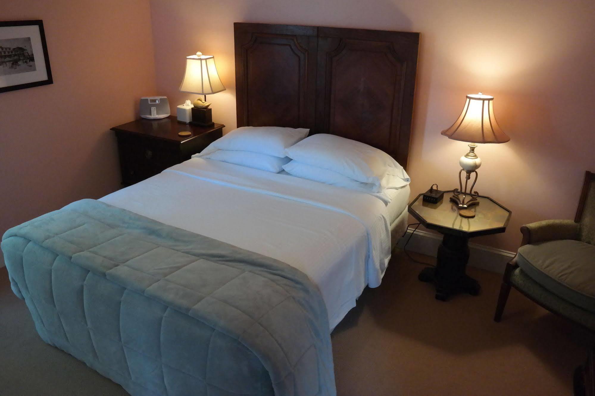 Beach Spa Bed & Breakfast Virginia Beach Bagian luar foto